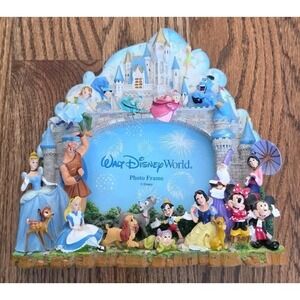 Walt Disney World Parks 3D Picture Frame Disney Characters Magic Kingdom *read